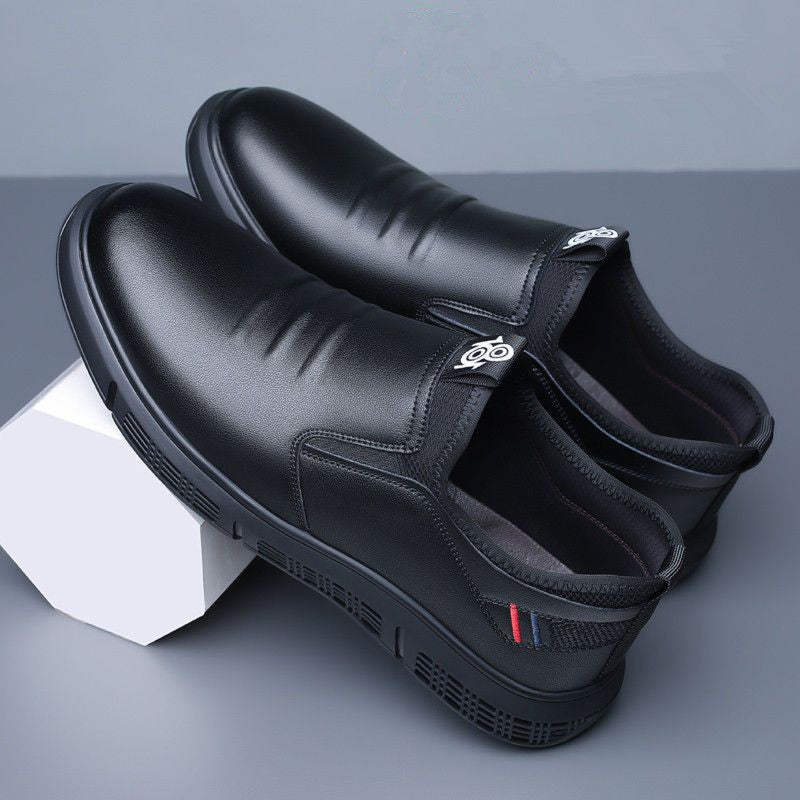 Men’s Black & White Walking Shoes