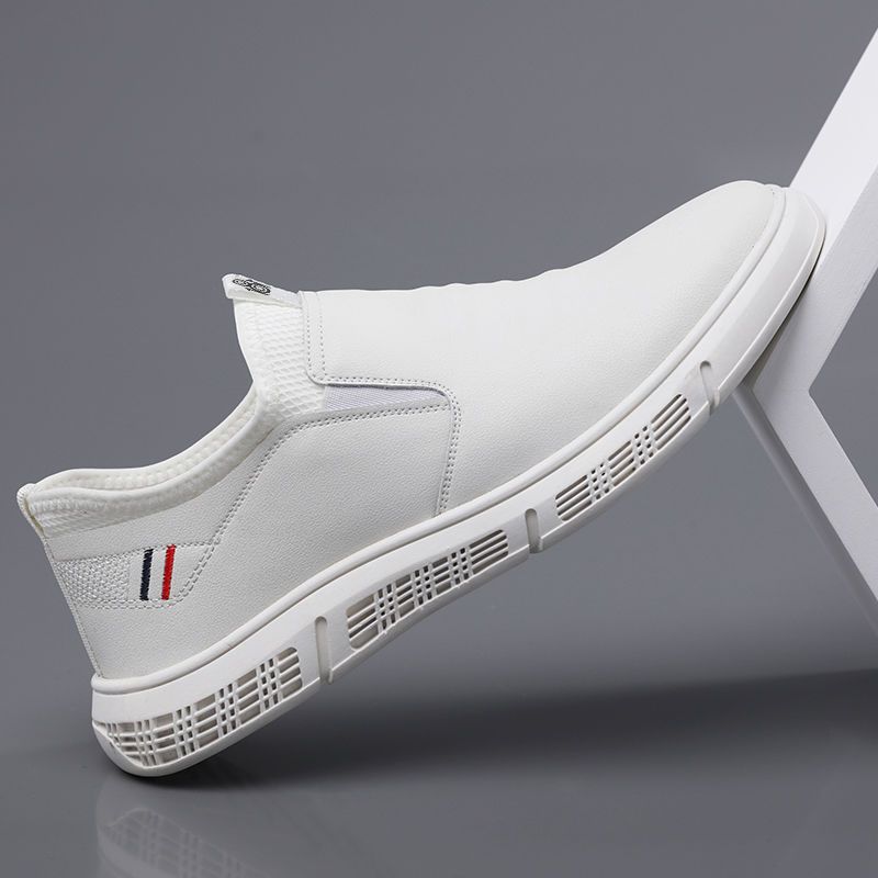 Men’s Black & White Walking Shoes