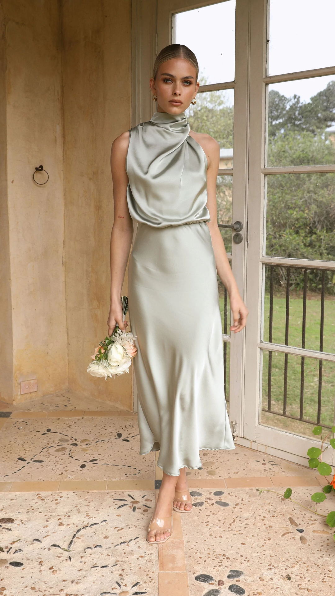 Women’s Sleeveless Halter Neck Summer Evening Dress Elegant Style