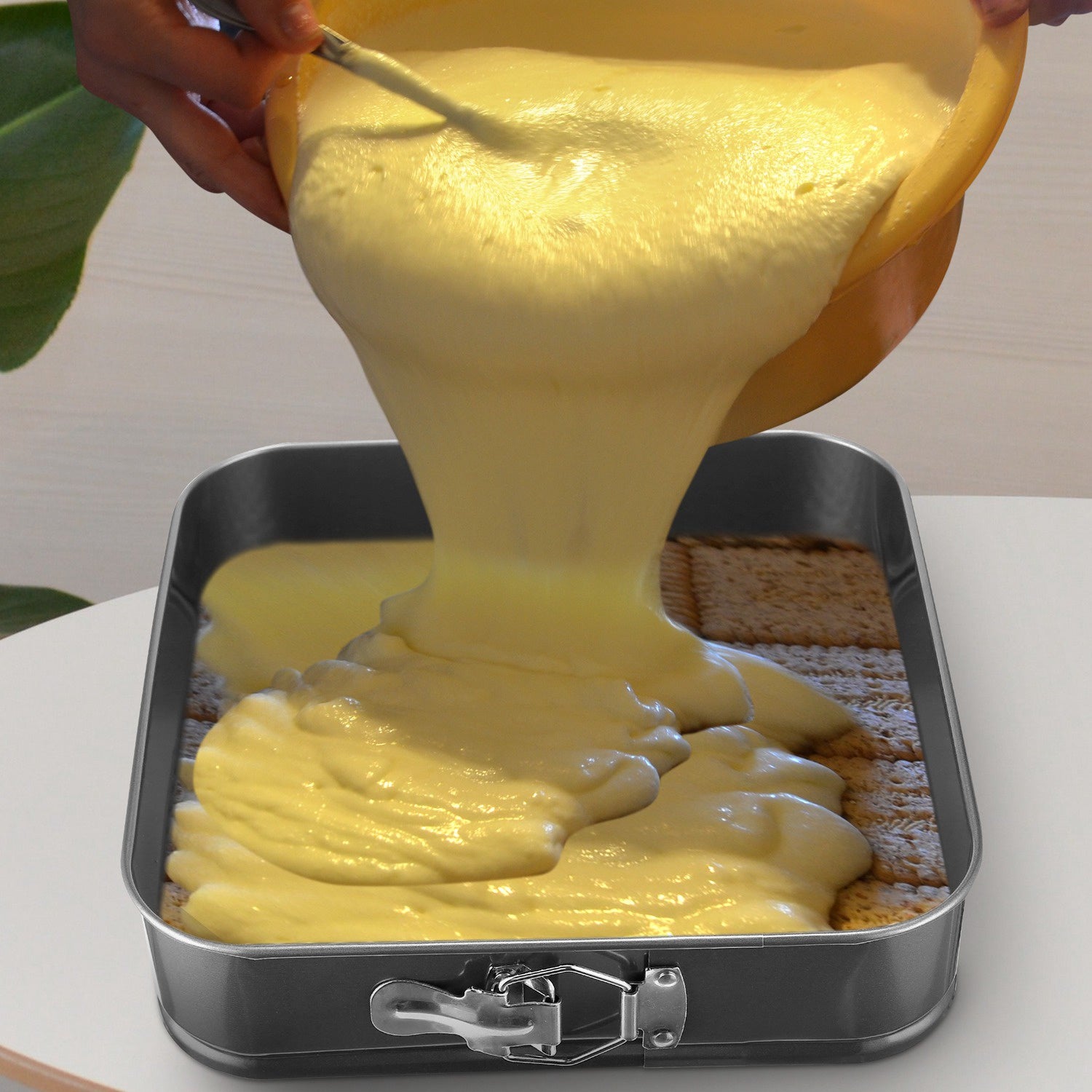 3-Piece Non-Stick Springform Cake Pan Set (9–11 Inch)