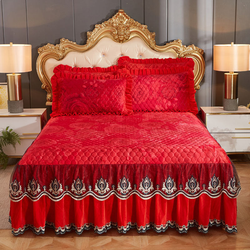 Single-Piece Short Plush Bed Cover – Soft Cozy Bedding for Bedroom