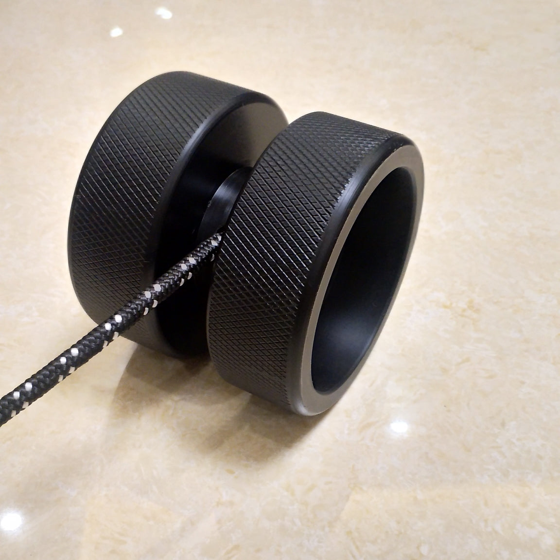 Wrist & Finger Rotation Grip Strength Trainer – Forearm Roller Exercise Tool