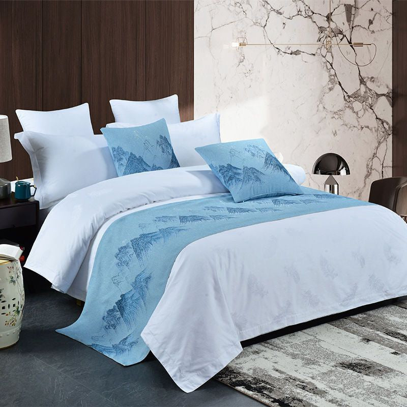 Hotel Bed Throw & Runner – Decorative Mat for Bedroom & Hospitality Use