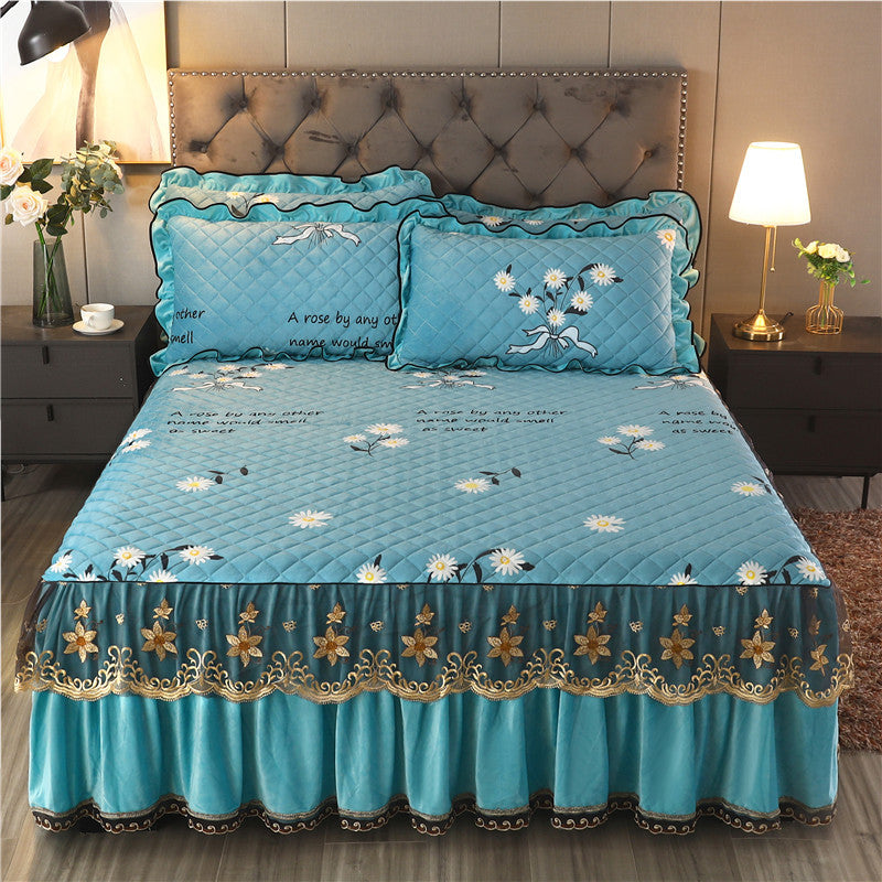 Single-Piece Short Plush Bed Cover – Soft Cozy Bedding for Bedroom