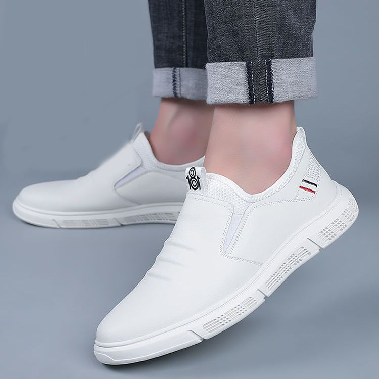 Men’s Black & White Walking Shoes