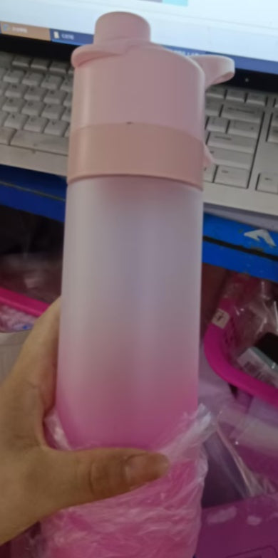Large Capacity Spray Water Bottle for Outdoor Sports and Travel